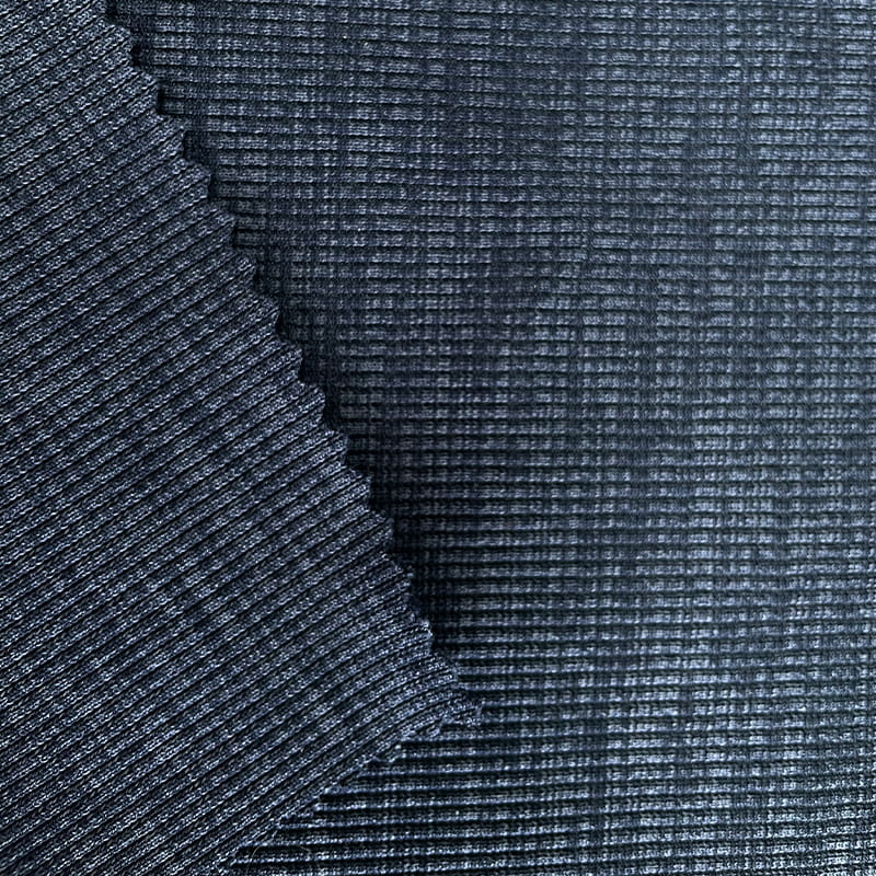 95 % Polyester, 5 % Spandex-Rippe. Robust und langlebig